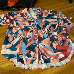 Women’s dress shirt button up like new